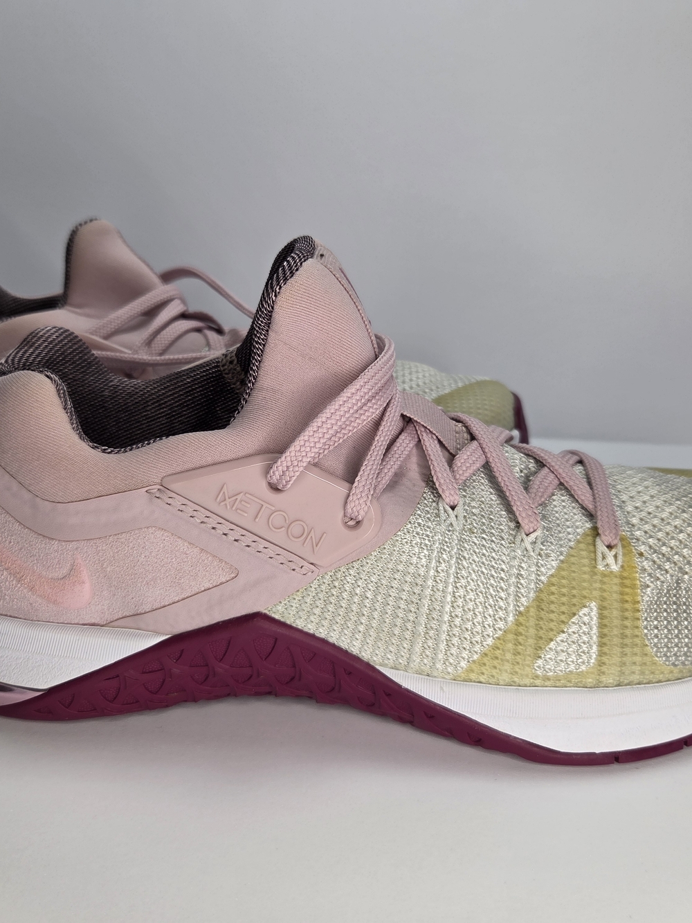 Nike Women's Metcon Flyknit 3 "True Berry / Plum" - Size 8 US